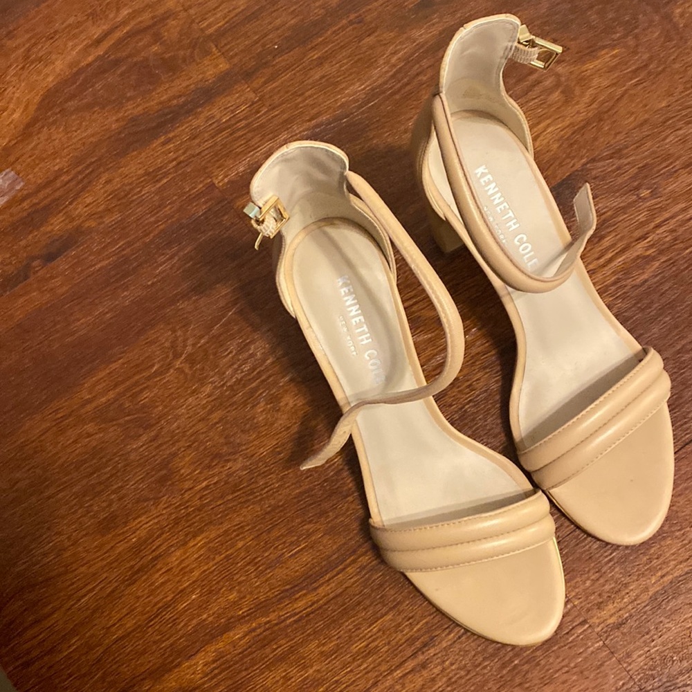 Kenneth Cole 6M worn once